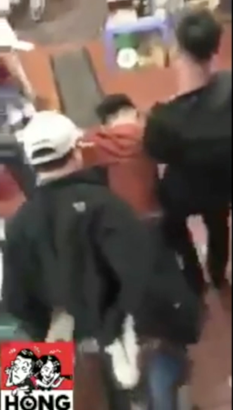 9X bất tỉnh sau khi uống hết bát rượu lớn đổi lấy 210.000 đồng